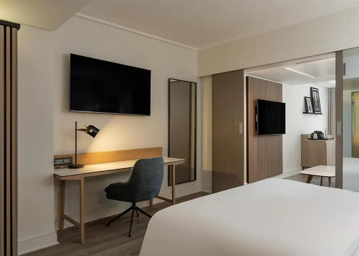 Radisson Blu Gautrain Hotel, Sandton Johannesburg